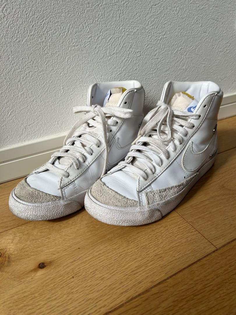 NIKE Blazer Mid ホワイト/グレー