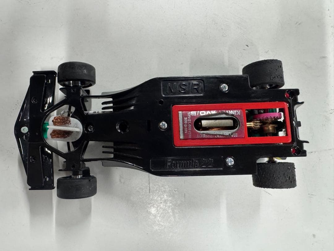 1/32 スロットカーNSR アストンマーチンF1