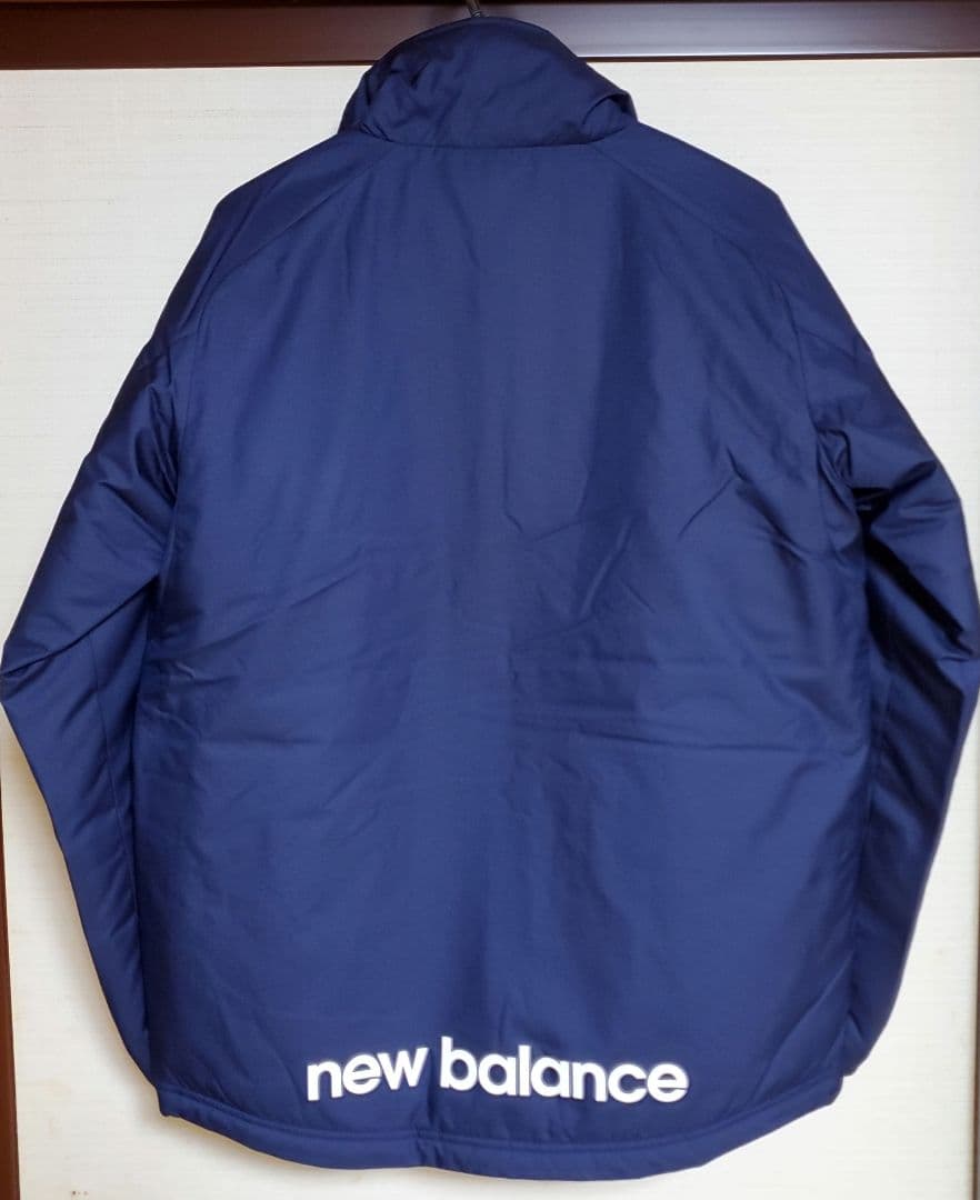 new balance 　パデットジャケット