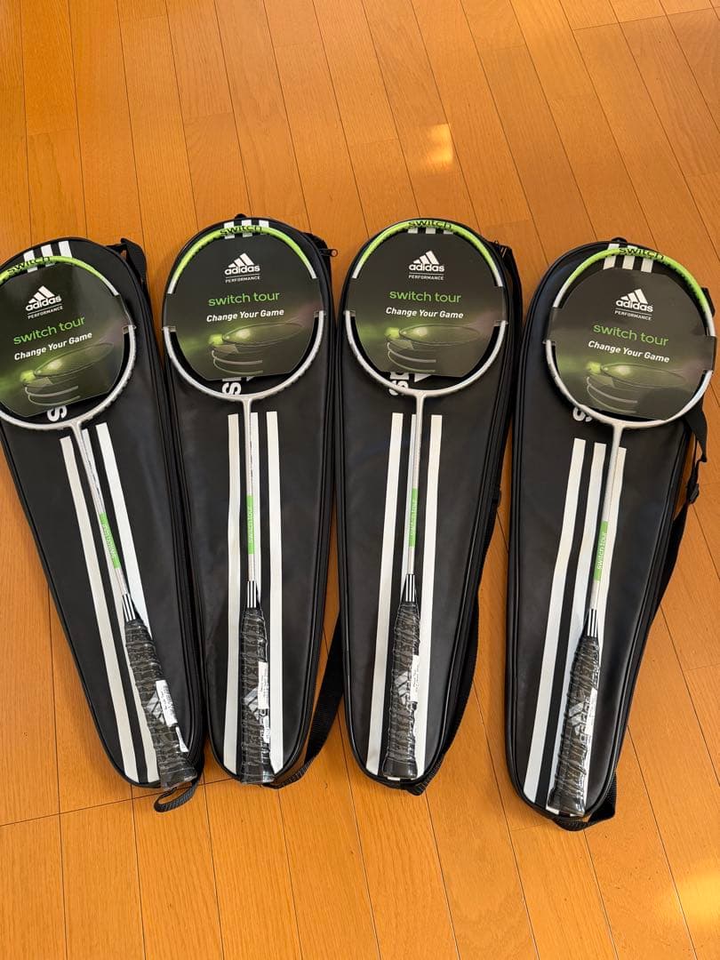 adidas Switch Tour バドミントンラケット 4本セット