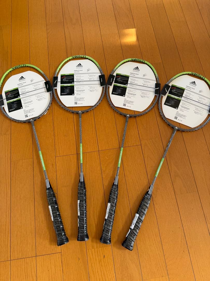 adidas Switch Tour バドミントンラケット 4本セット