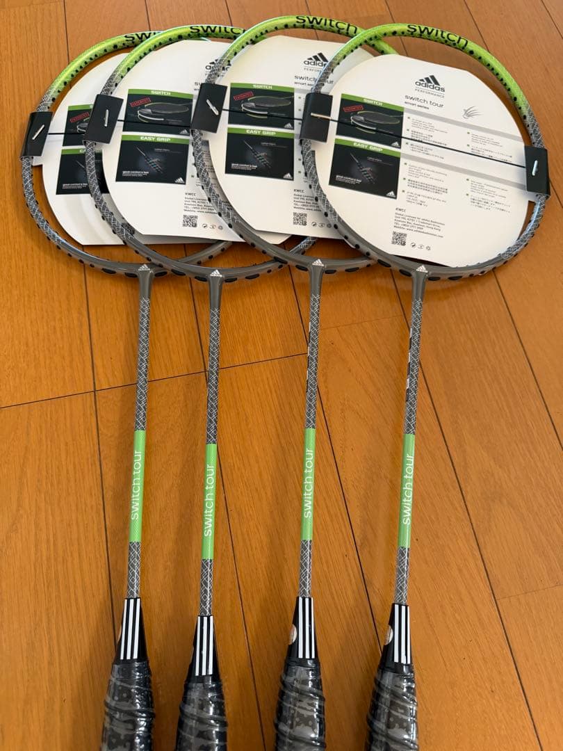 adidas Switch Tour バドミントンラケット 4本セット