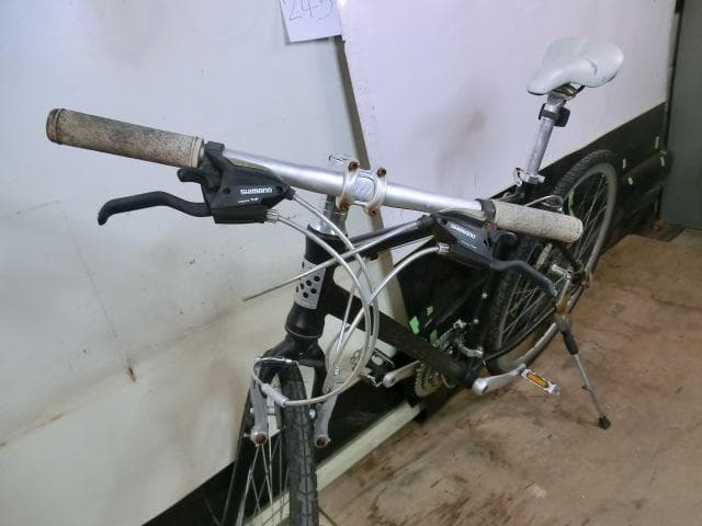 245：A.N.DESIGN　自転車部品取り等　ジャンク　引取限定：埼玉県所沢市