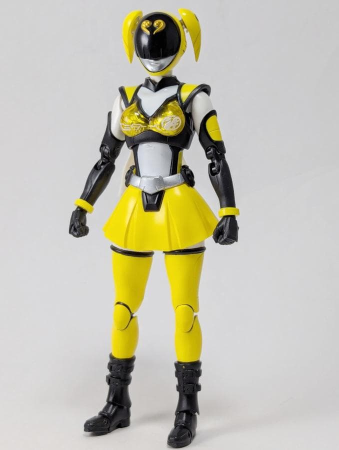 S.H.フィギュアーツ 超アキバレッド ＆アキバブルー ＆ アキバイエロー