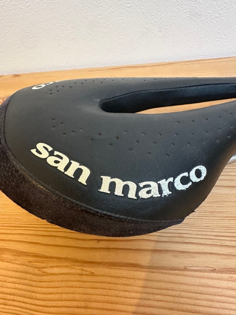 san marco ブラックサドル