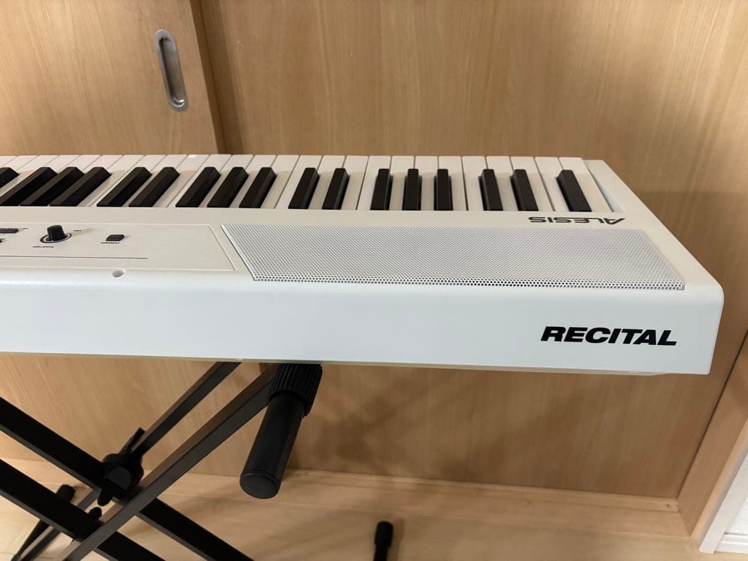 ALESIS RECITAL 電子ピアノ　88鍵盤