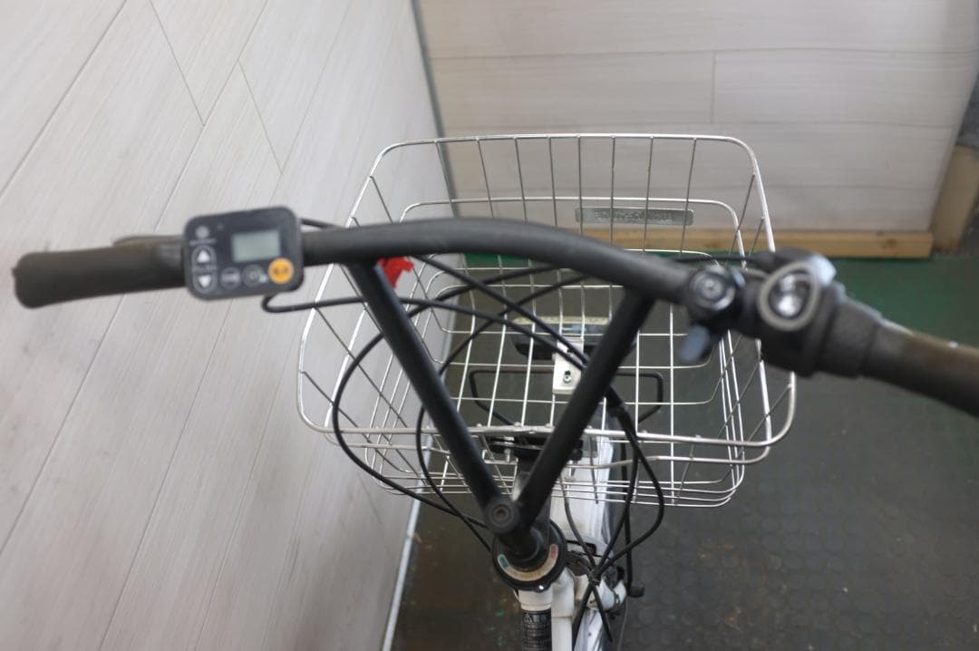 良品新基準　パナソニック　20インチ　3段　12Ah（4点灯）充電器あり