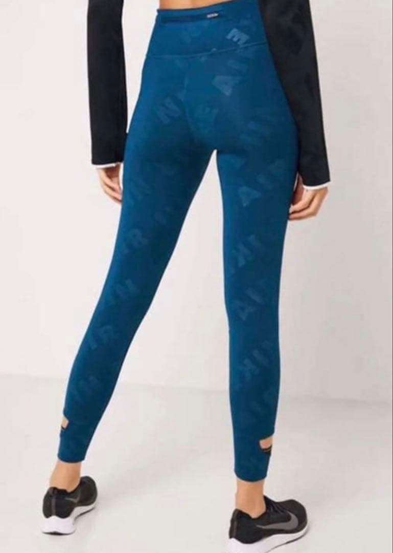 NIKE 定価12,650円❗️ナイキランニングセットアップ☆ S