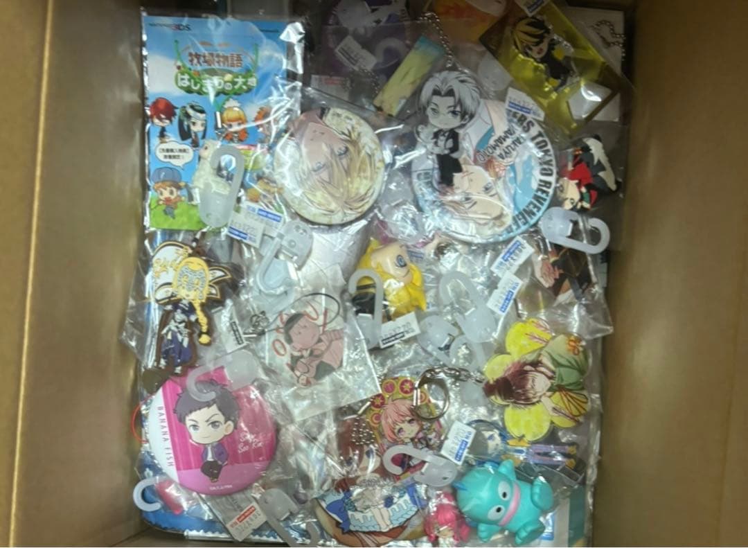 アニメ　グッズ　大量