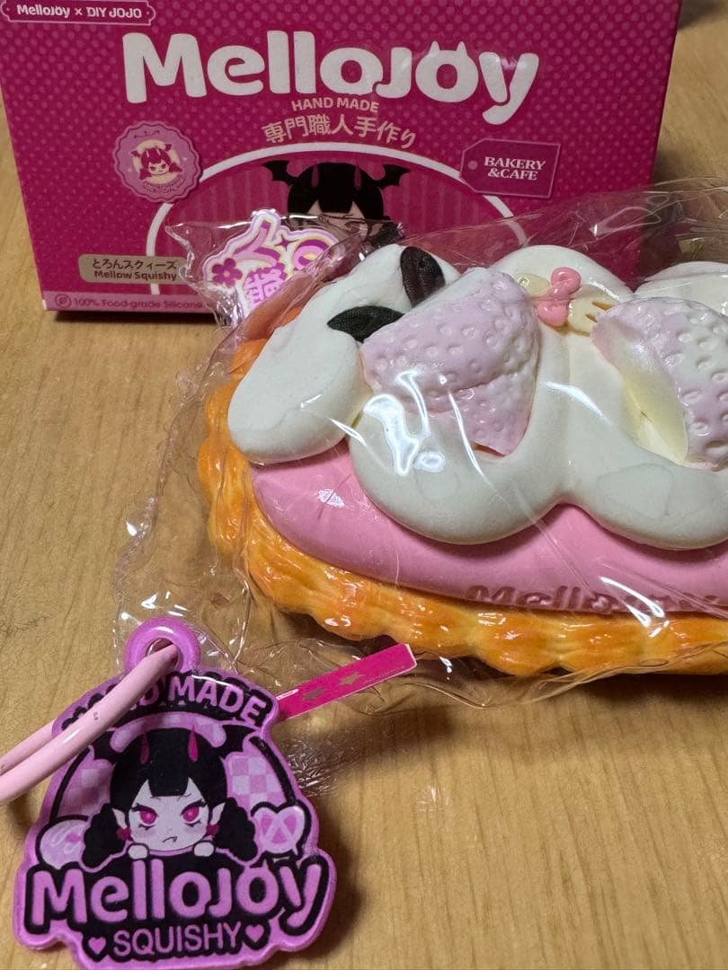 Mellojoy スクイーズ フィンガータルト　ストロベリー