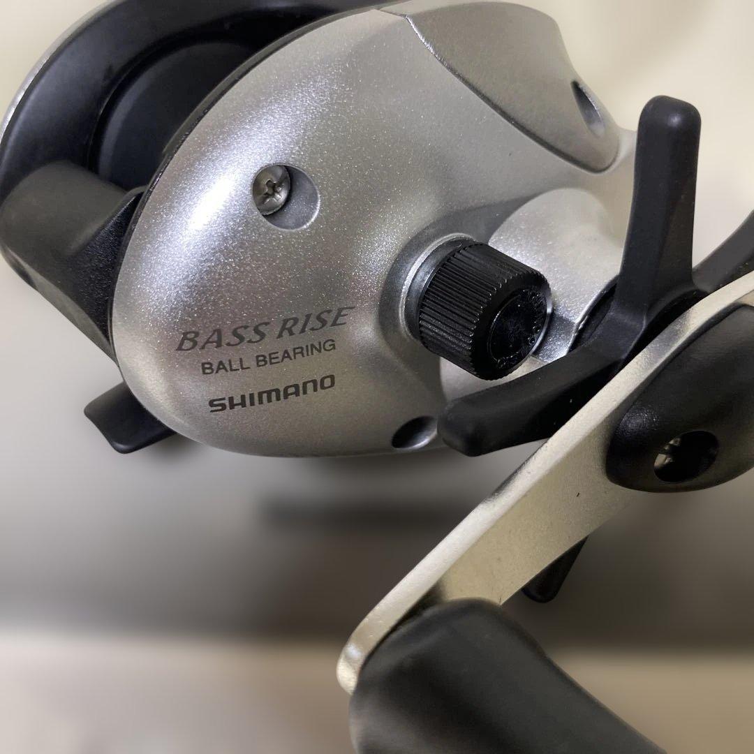 未使用品　SHIMANO BASS RISE バスライズ2点ベイトリール#411