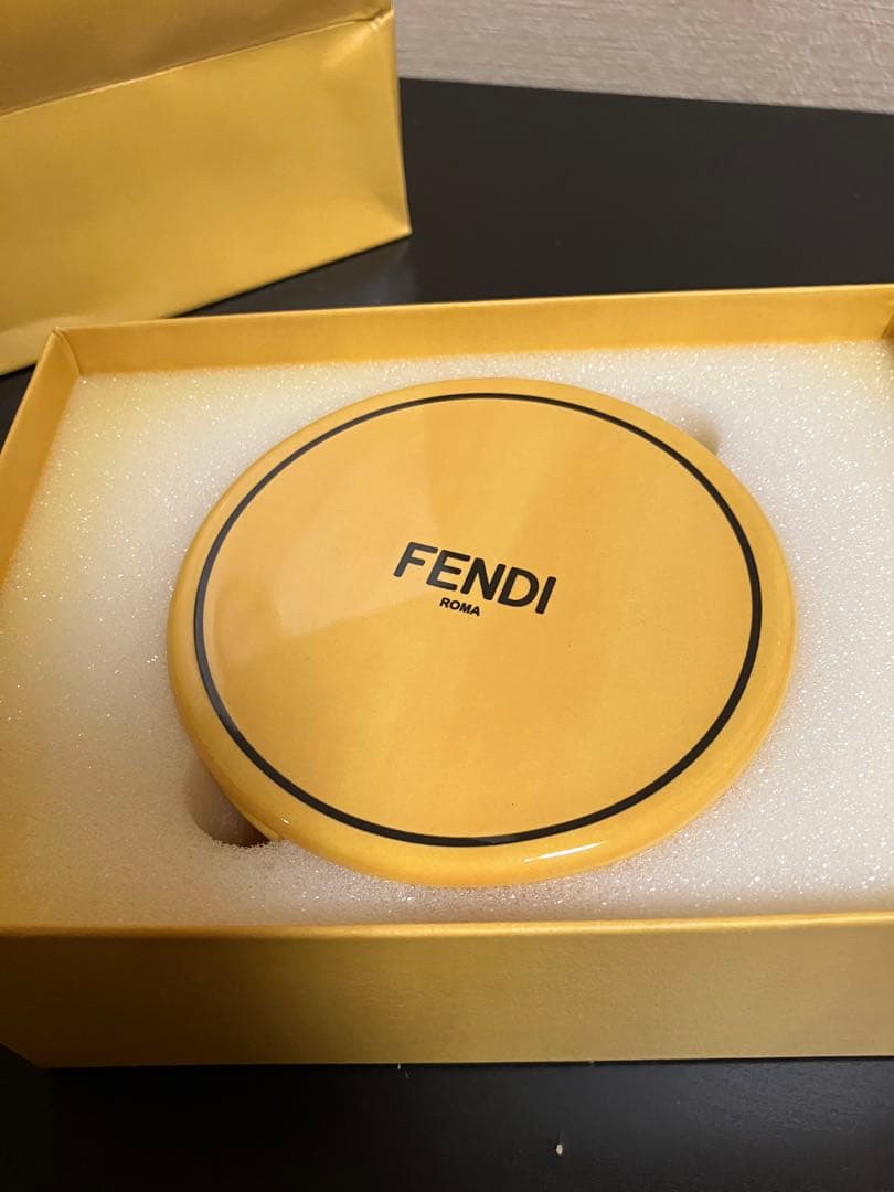 FENDI イエロー 陶器 アクセサリーケース