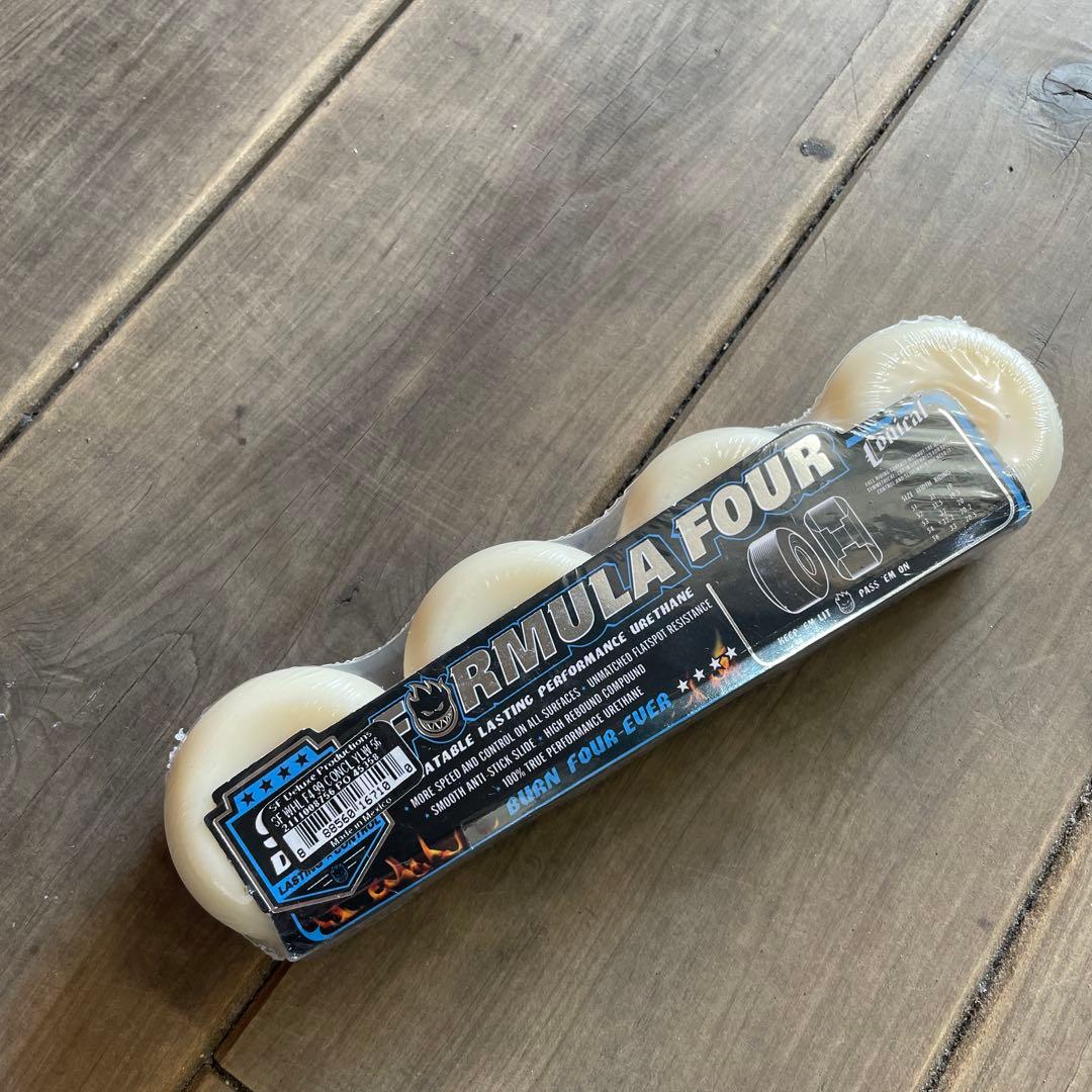 SPITFIRE FORMULA FOUR 56m99A ホイール 4個入り