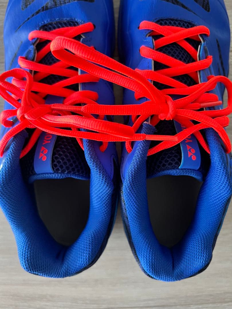 「美品」YONEX 840MID パワークッション バドミントンシューズ27.5
