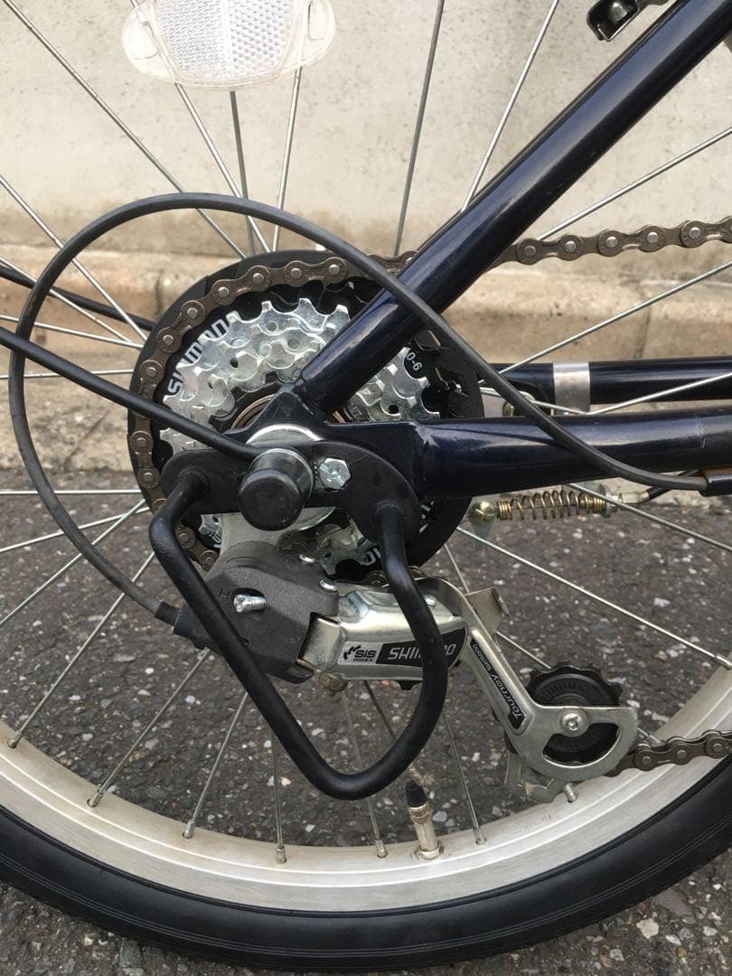 折り畳み自転車 整備済み 20インチ 自転車 チャリ ギヤ 6段 美品 黒 系