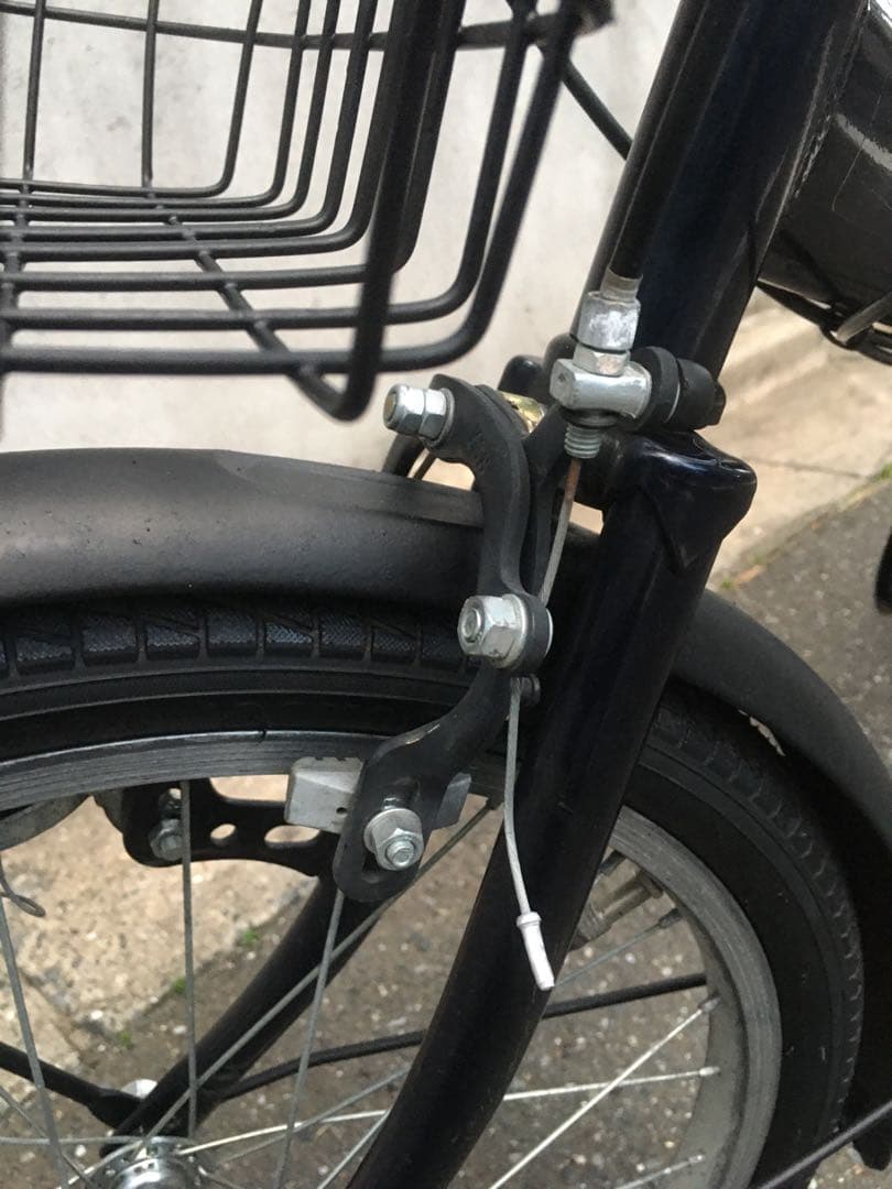 折り畳み自転車 整備済み 20インチ 自転車 チャリ ギヤ 6段 美品 黒 系