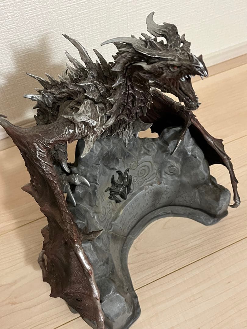 箱なし　アルドゥイン フィギュア　スカイリム　Skyrim