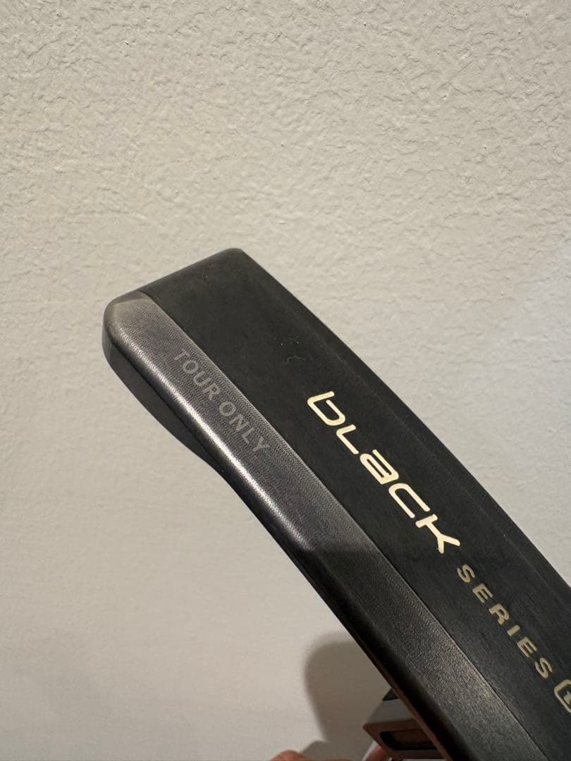 オデッセイパター　BLACK series1 TOURONLY 《ツアー支給品》