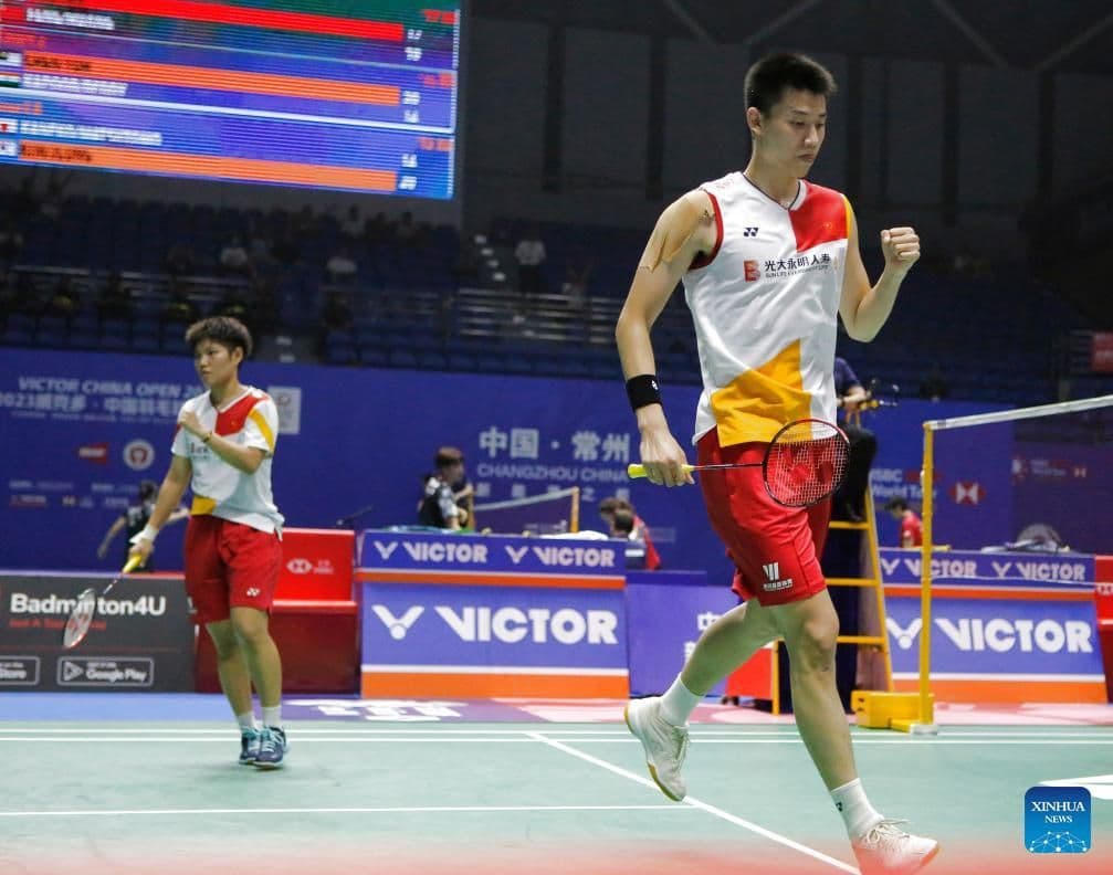 YONEX 選手支給品バドミントン中国代表モデル 非売品