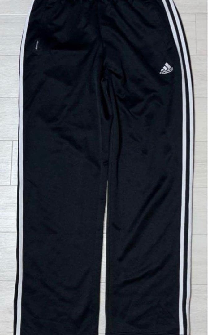 adidas ジャージ　トラックジャケット　セットアップ