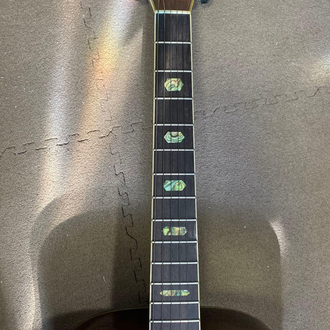 中古　アコースティックギター　Morris MD-525 ハードケース付き