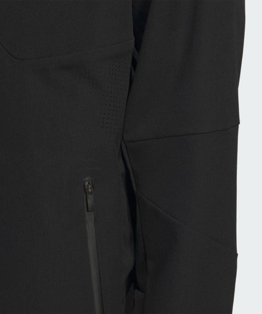 adidasプレミアム アクティブストレッチ ウーブン セットアップ 槙野モデル