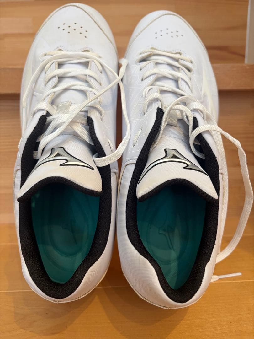 Mizuno ホワイト スパイク　野球