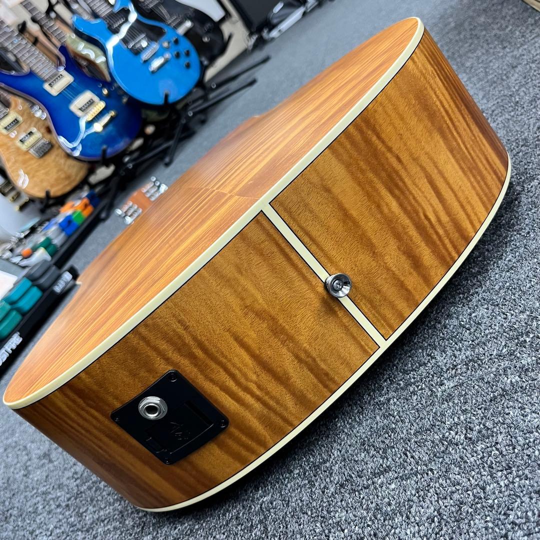 【11832】GUILD D-240E Flamed Mahogany