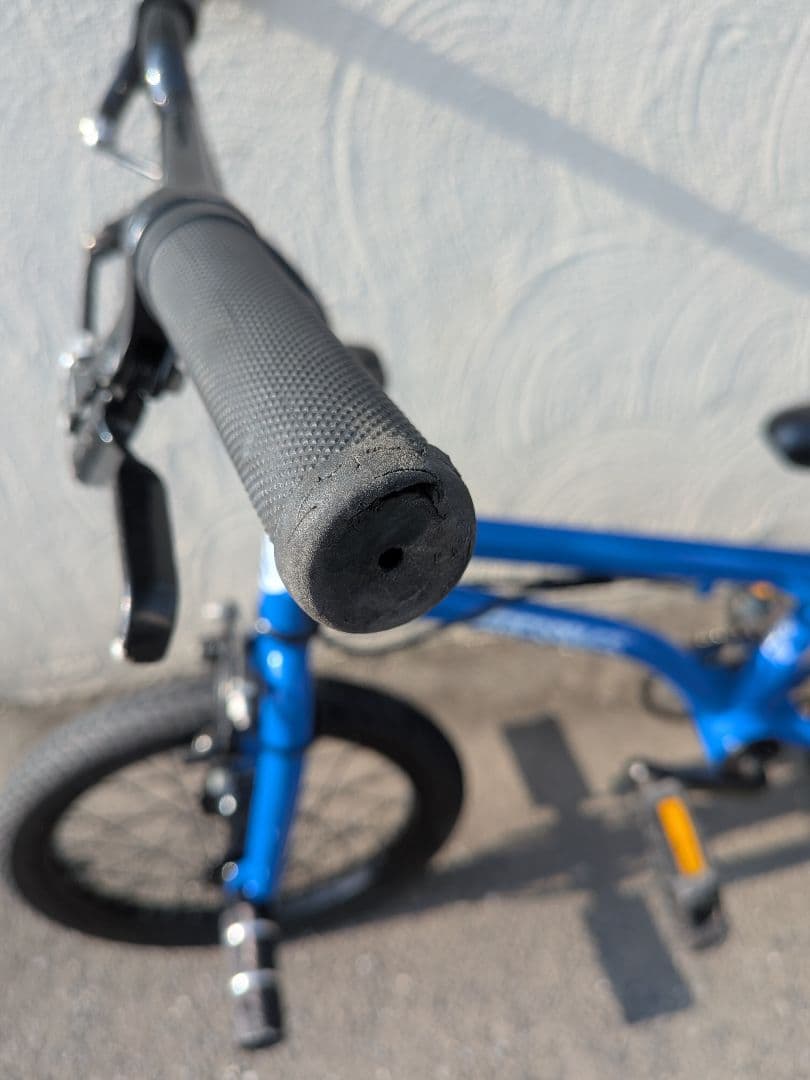 キッズ　BMX　16インチ 青 ARESBIKE