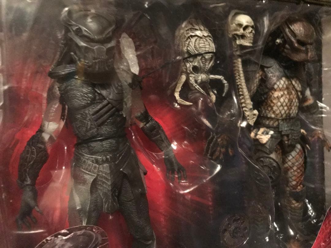 NECA バーサーカー＆シティハンタープレデター トイザらス限定 2パック