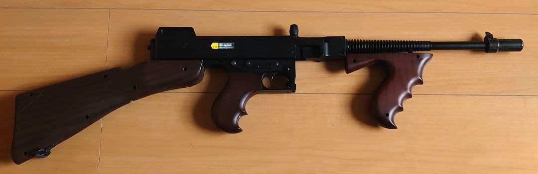 トンプソン 1/1スケールモデルガン
