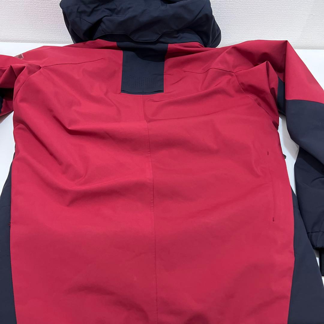 デサントSIO INSULATED JACKET（Mサイズ）ワッペン剥がし跡有