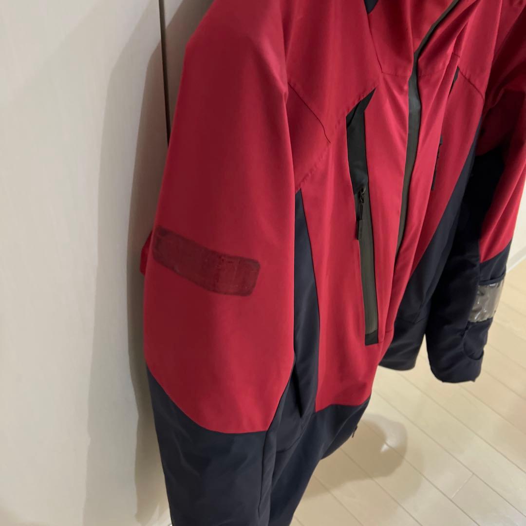 デサントSIO INSULATED JACKET（Mサイズ）ワッペン剥がし跡有