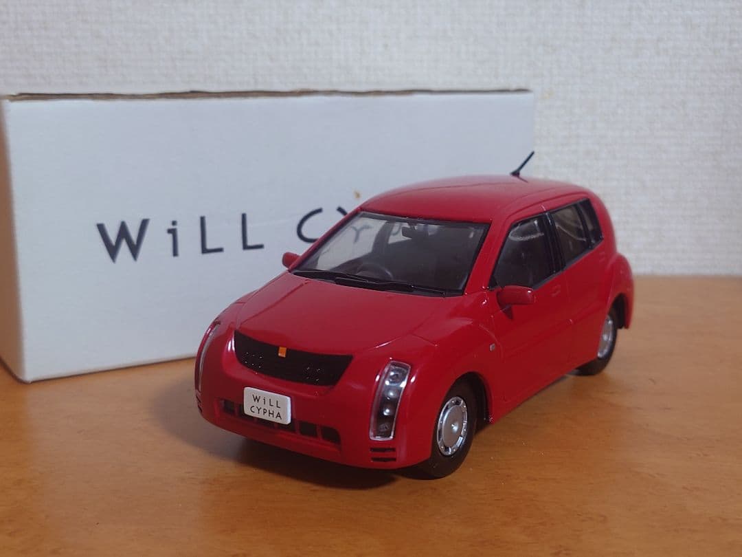 トヨタ ウィル サイファ 1/24 非売品 ミニカー カラーサンプル レッド