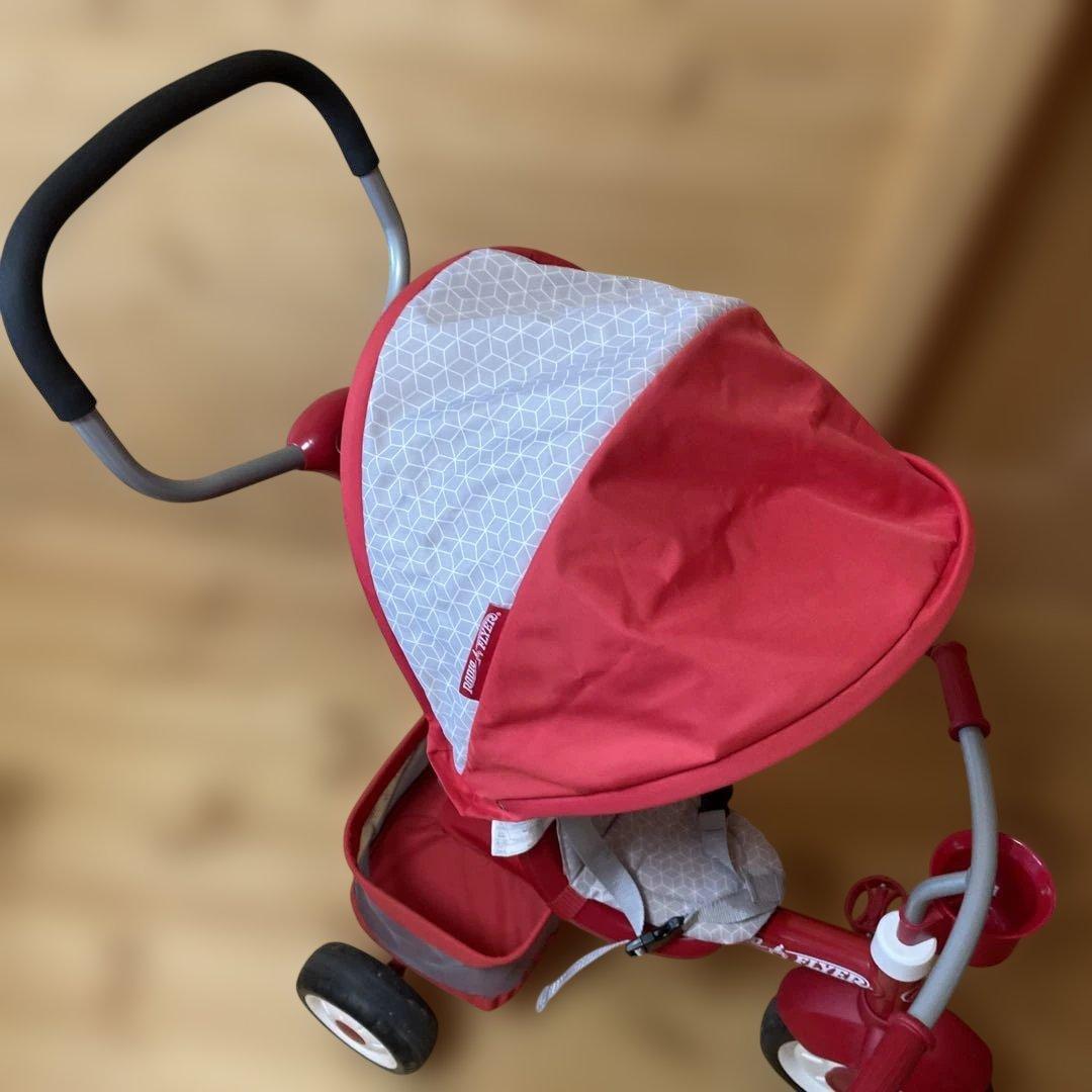 ラジオフライヤー RADIO FLYER 4-IN-1 トライク 三輪車