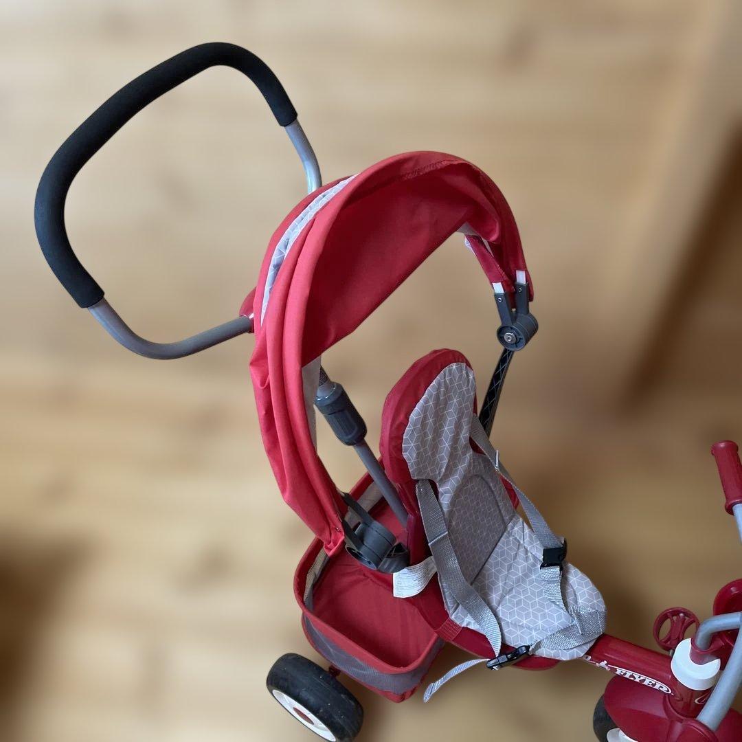 ラジオフライヤー RADIO FLYER 4-IN-1 トライク 三輪車