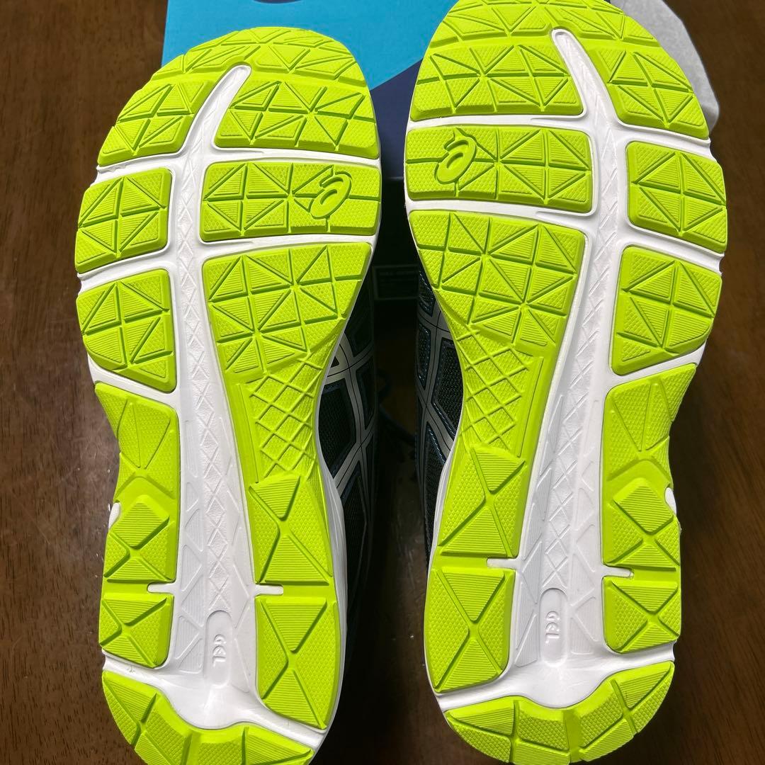 アシックスランニングシューズ