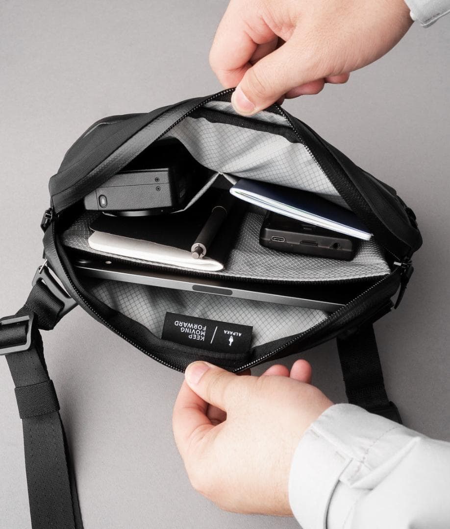アルパカ　alpaka Flight Sling 2L