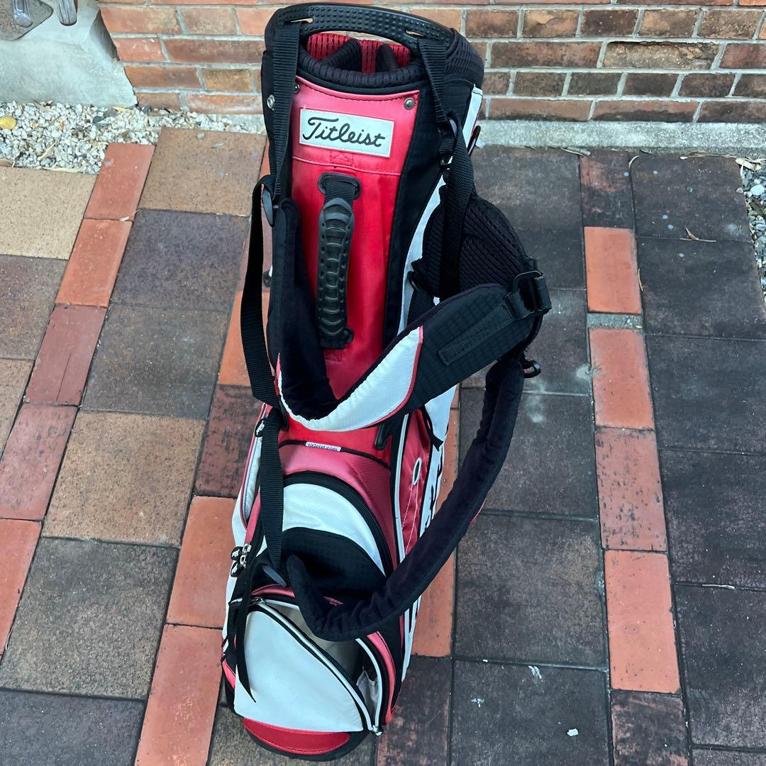 Titleist スタンドバッグ 黒/赤/白 軽量スタンドキャディバック