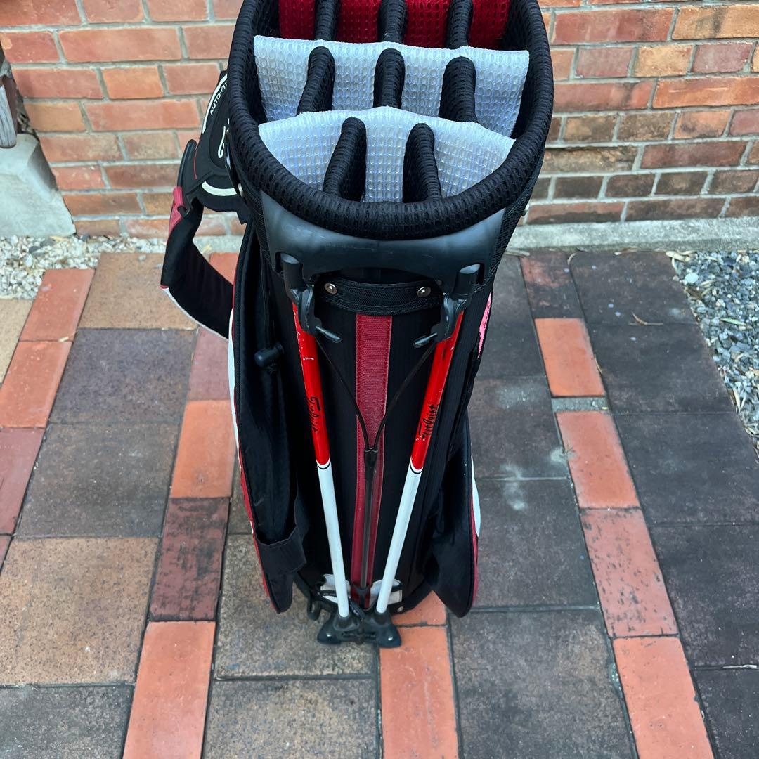 Titleist スタンドバッグ 黒/赤/白 軽量スタンドキャディバック
