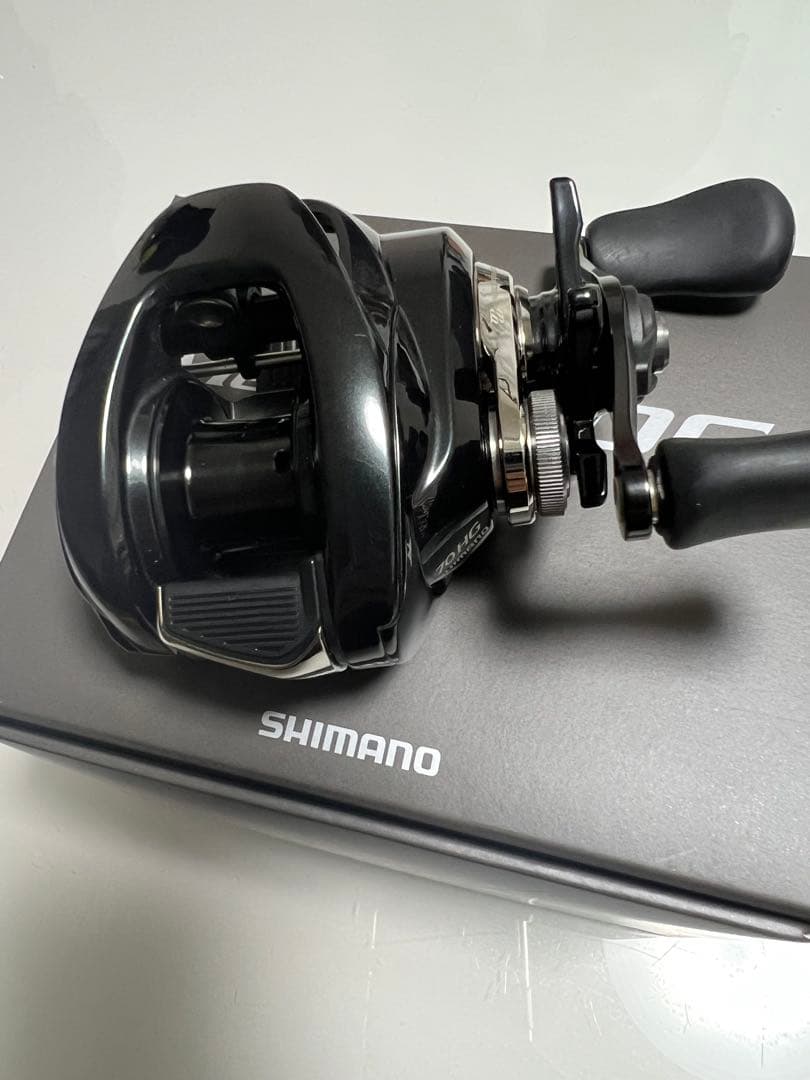 美品　シマノ　24メタニウムDC 70HG