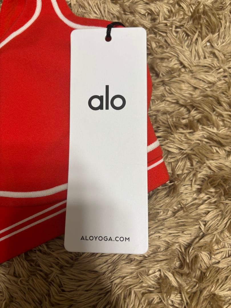 alo yoga Airbrush Heart Throb ブラ
