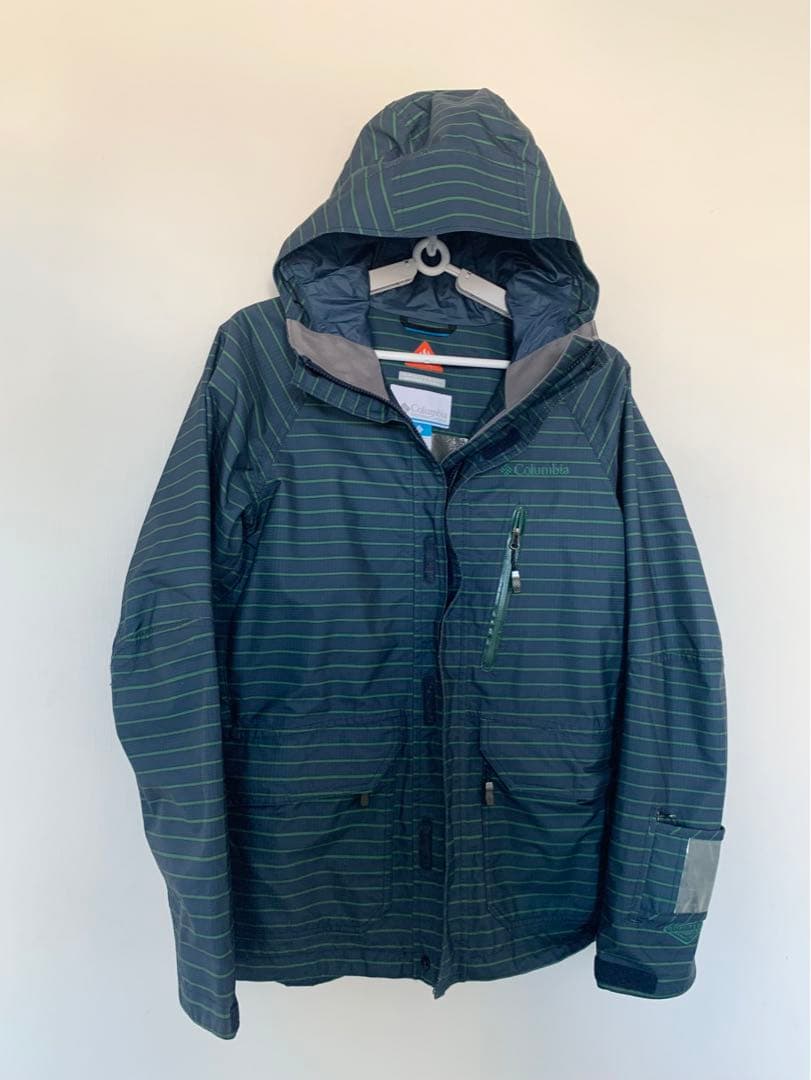 ◆コロンビアColumbia【定価3.5万円程】女性（子供）用スノボJKT