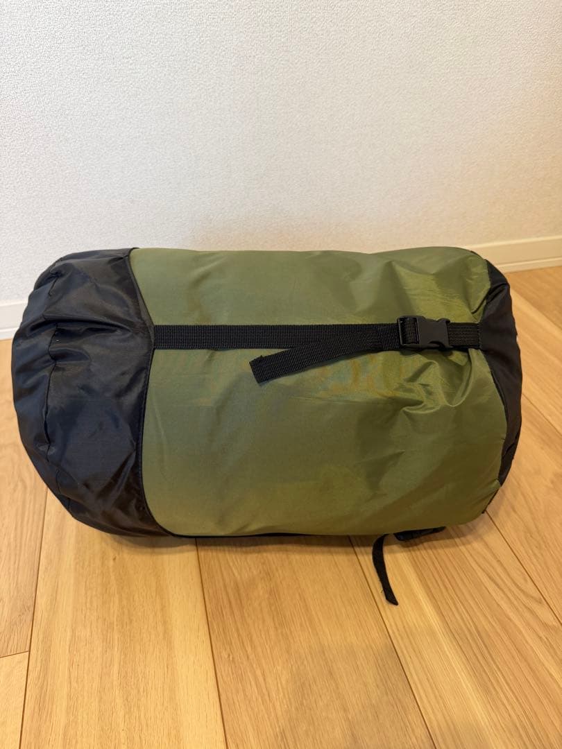 さぁ☆新品☆Alpen Outdoors Comfort 5 寝袋２つ