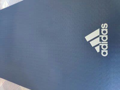 正規品adidasヨガマット