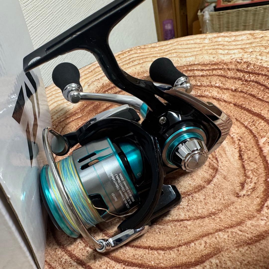 【ダイワ】 19エメラルダス LT 2500S-H-DH DAIWA 早い者勝ち