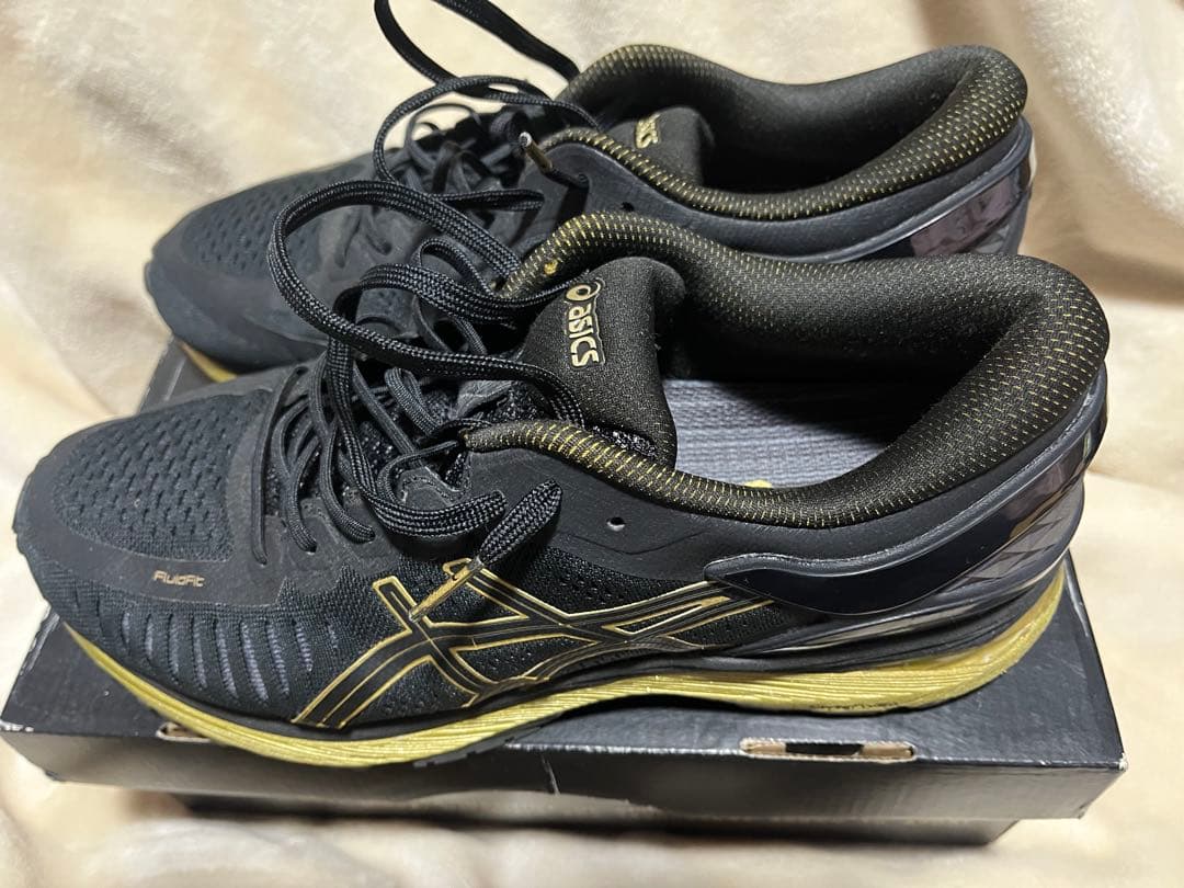 ASICS Run サイズ27.0cm USEDブラック/ゴールド