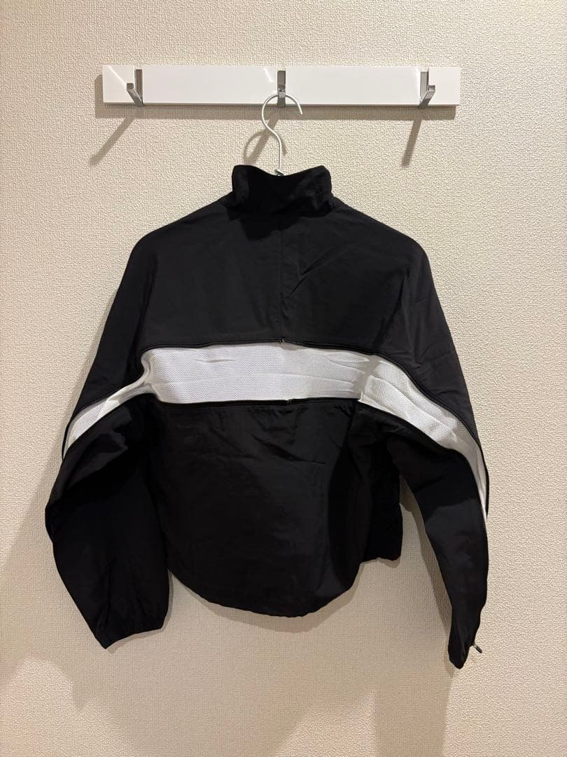 新品タグ付✨PUMA プーマ クロップド丈 ナイロンジャケット 黒 レディースS