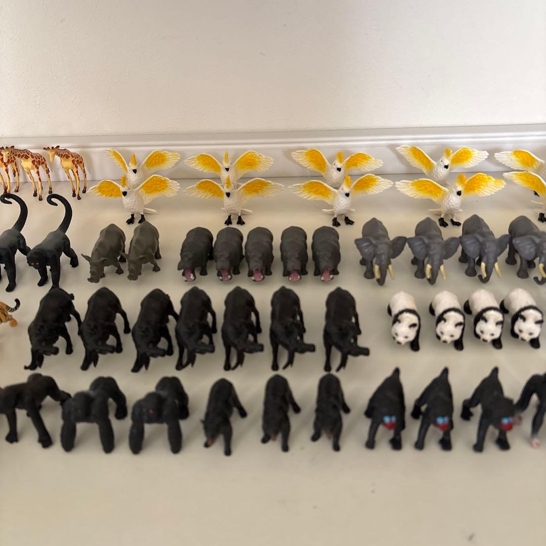 【美品】Mofun Toy 動物フィギュア　圧巻の90匹
