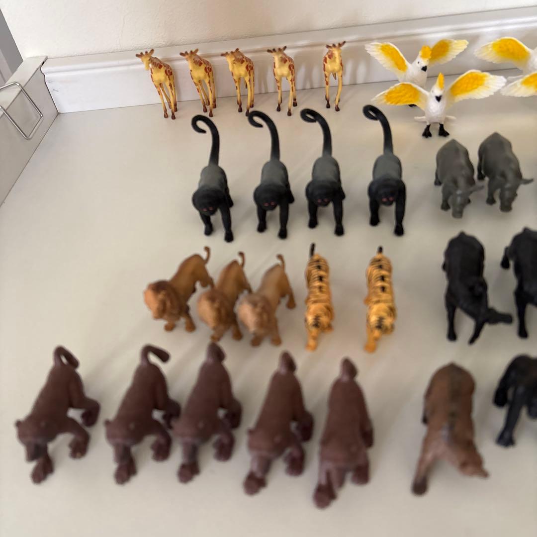 【美品】Mofun Toy 動物フィギュア　圧巻の90匹